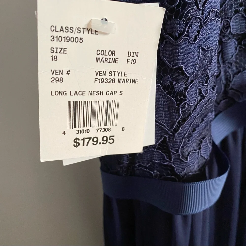 NWT David’s Bridal Bridesmaid Dress size 18 - Picture 8 of 9